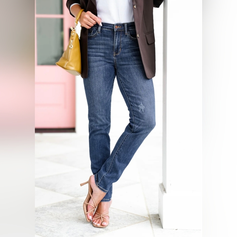Judy Blue Dark Wash Straight Leg Jeans